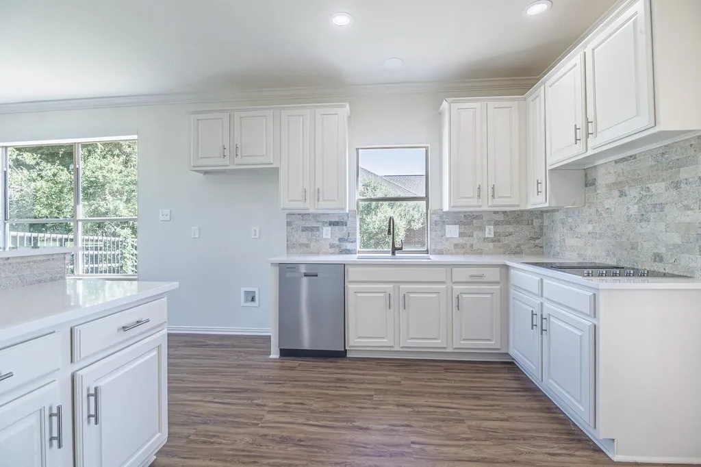 331 Lakeside Drive Shady Shores TX 76208
