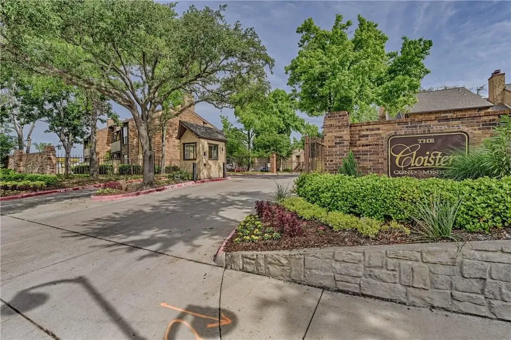 2014 Willoughby Lane Arlington TX 76011