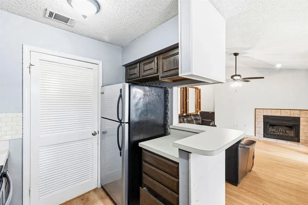 2014 Willoughby Lane Arlington TX 76011