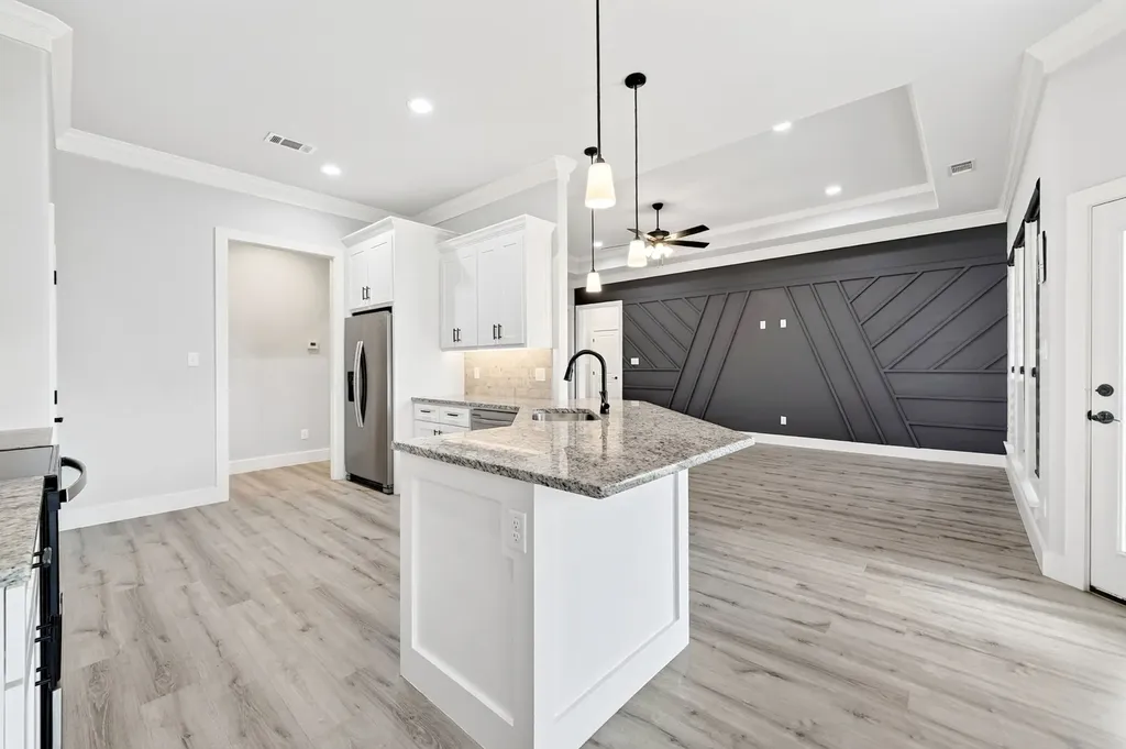 527 Limestone Circle Mabank TX 75147