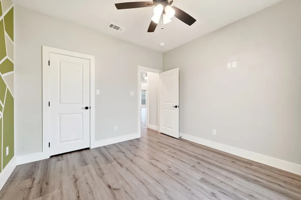 527 Limestone Circle Mabank TX 75147