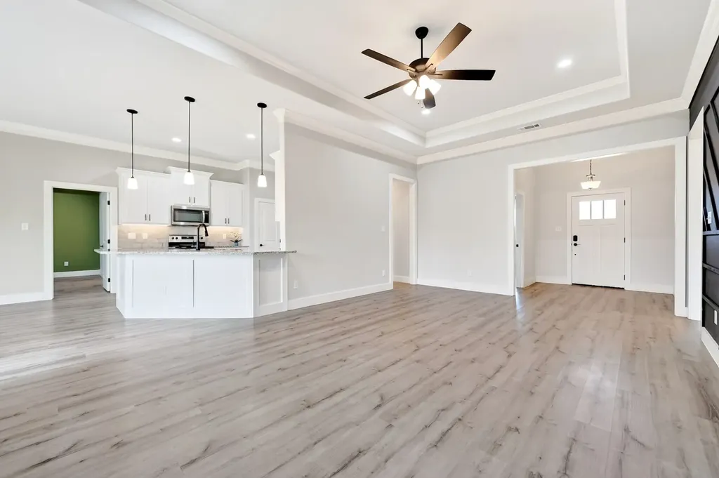 527 Limestone Circle Mabank TX 75147