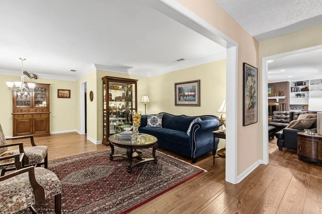 2712 Rix Street Commerce TX 75428