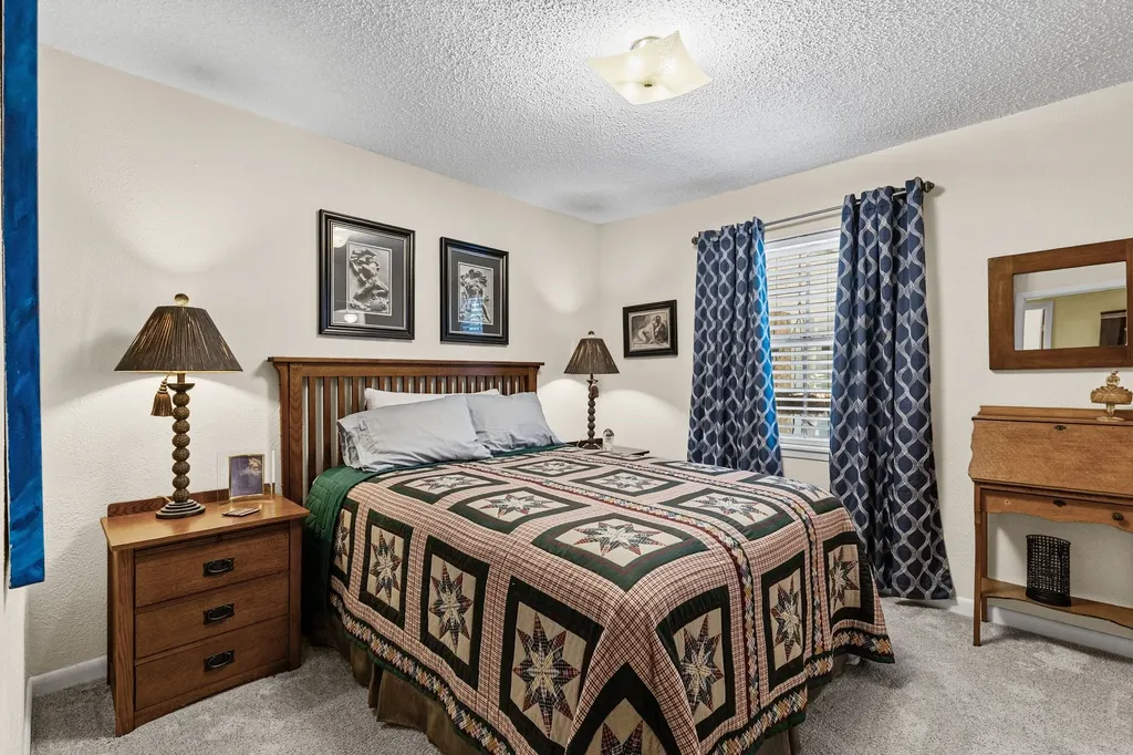 2712 Rix Street Commerce TX 75428