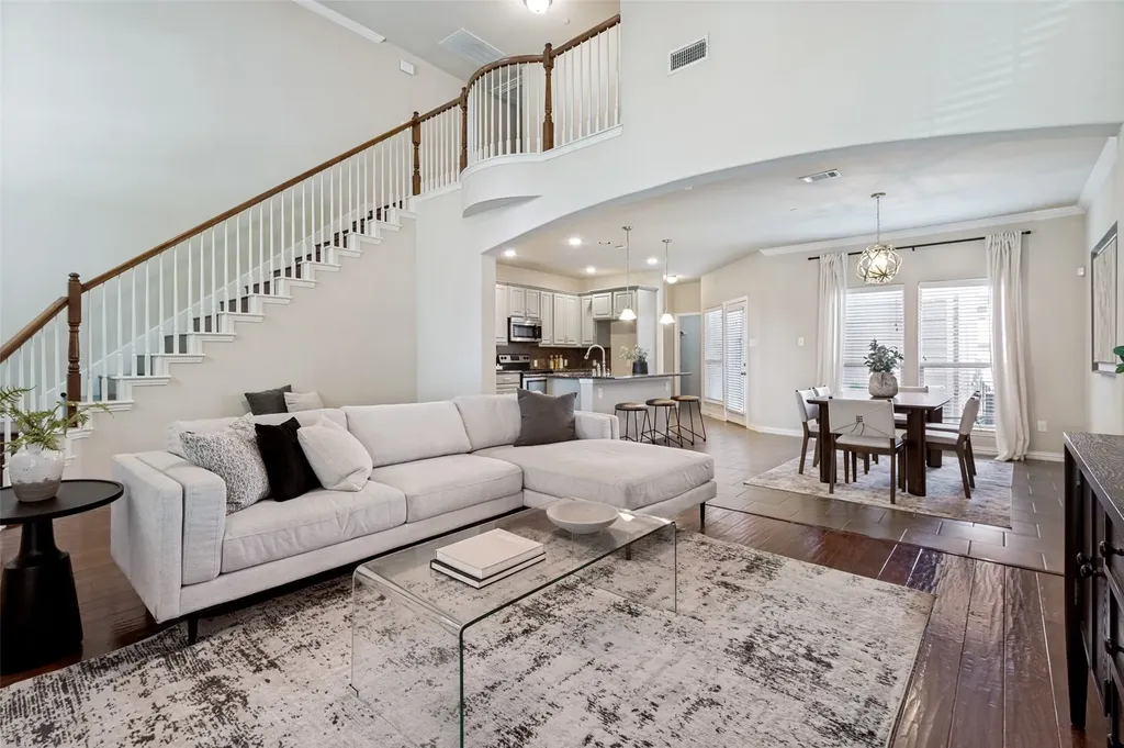 4916 Empire Way Irving TX 75038