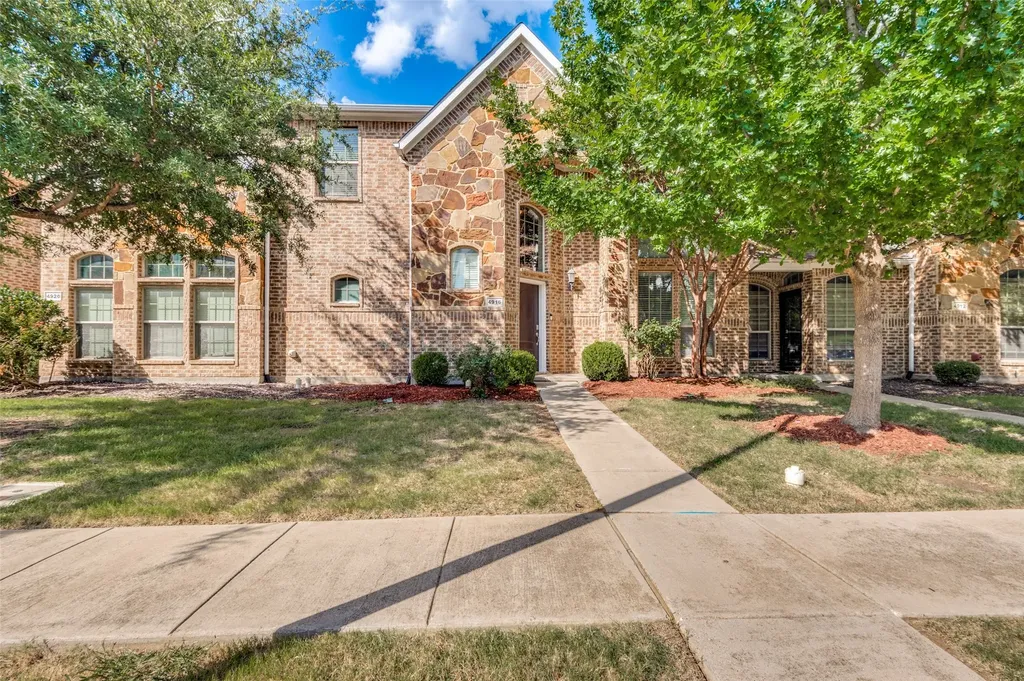 4916 Empire Way Irving TX 75038