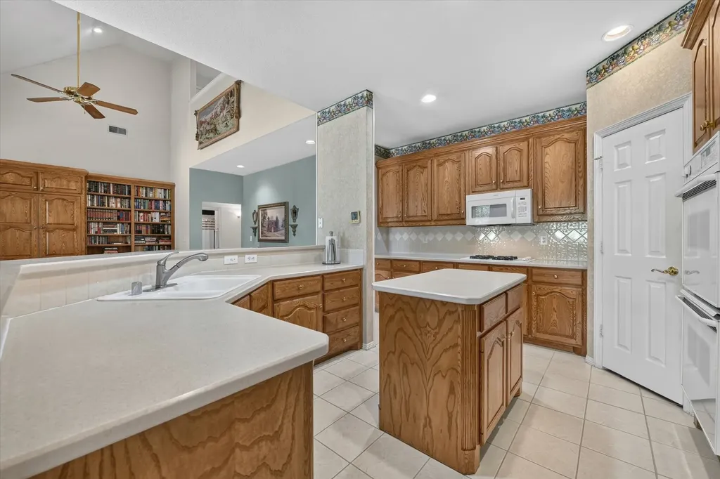3209 Northwood Drive Highland Village TX 75077