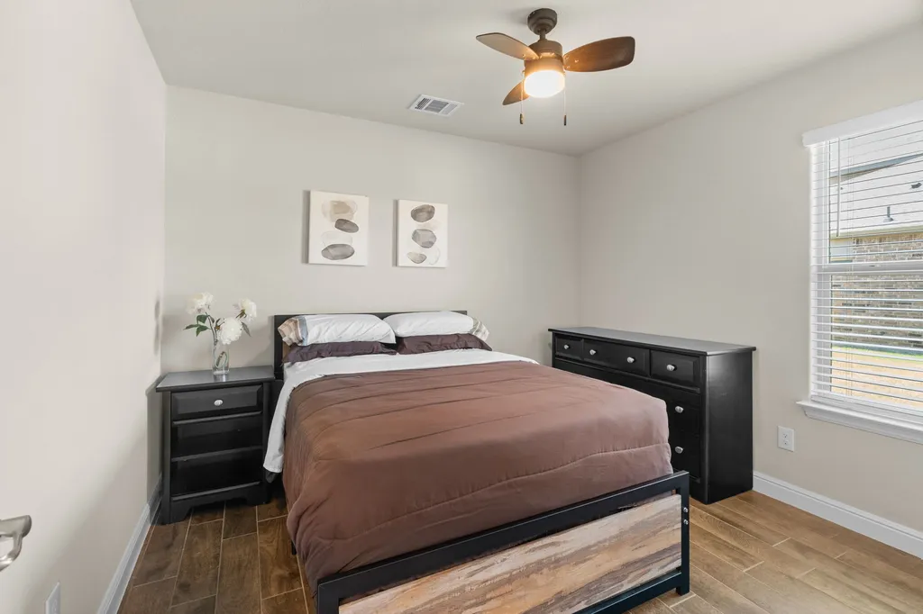 1338 Rolling Meadows Drive Cedar Hill TX 75104
