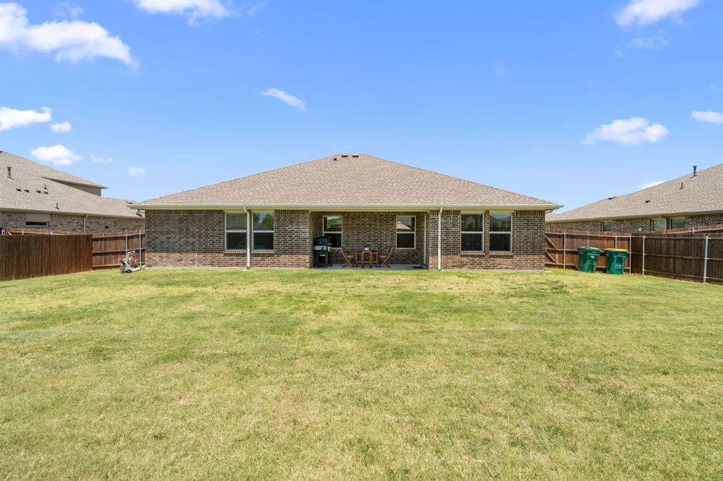 1338 Rolling Meadows Drive Cedar Hill TX 75104