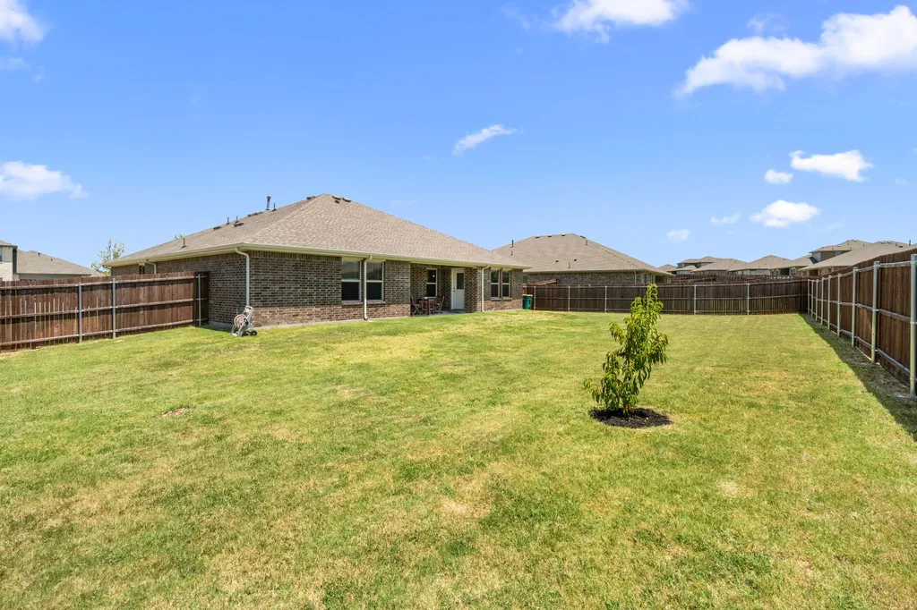 1338 Rolling Meadows Drive Cedar Hill TX 75104