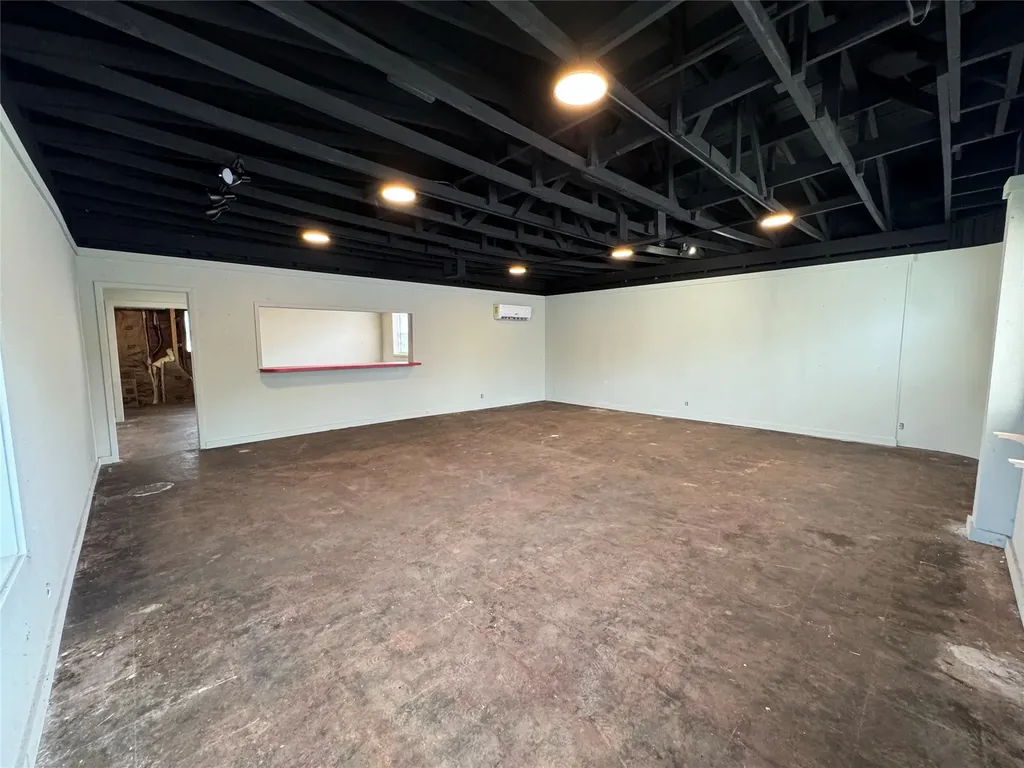 1307 Conrad Hilton Boulevard Cisco TX 76437