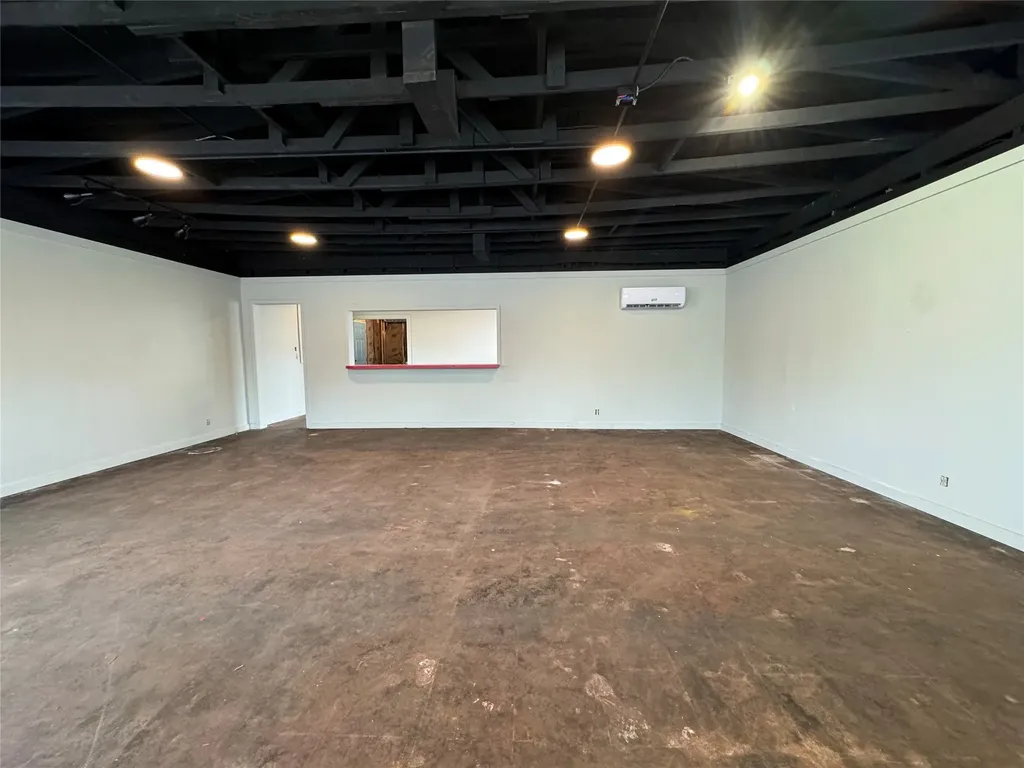 1307 Conrad Hilton Boulevard Cisco TX 76437
