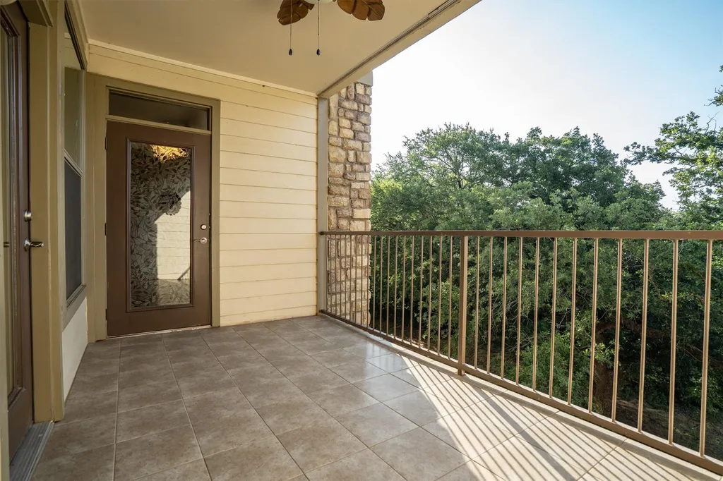 500 Waters Edge Drive Lake Dallas TX 75065