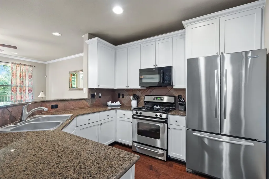 500 Waters Edge Drive Lake Dallas TX 75065