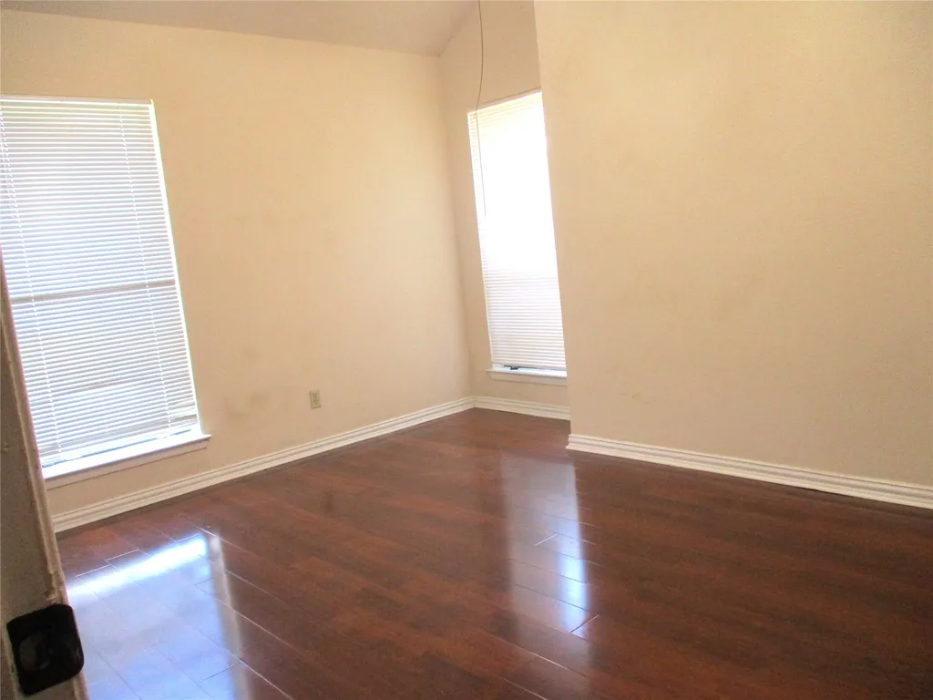 203 Yorkshire Court Euless TX 76040