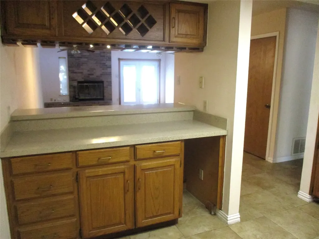 203 Yorkshire Court Euless TX 76040