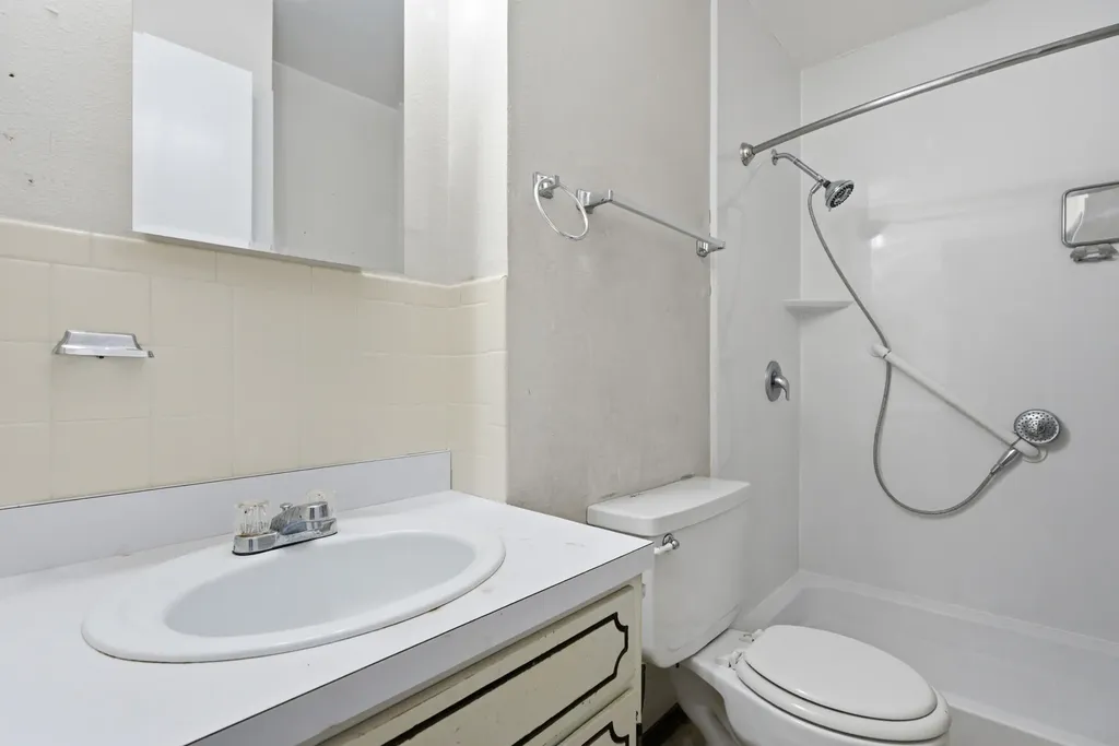 2307 Pinkerton Tyler TX 75701