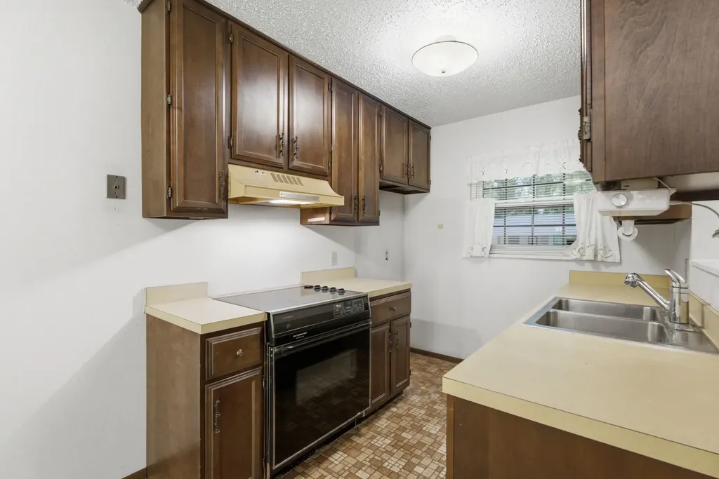 2307 Pinkerton Tyler TX 75701