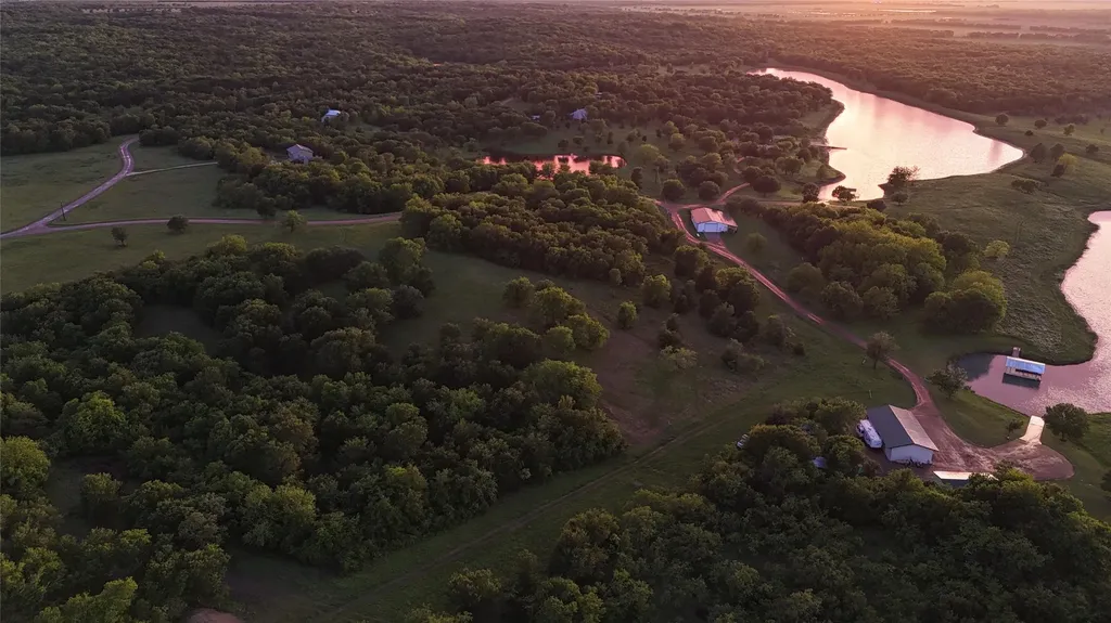 310 Thorn Ridge Drive Kerens TX 75144