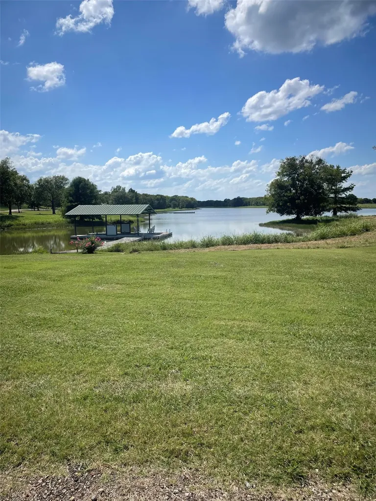 310 Thorn Ridge Drive Kerens TX 75144