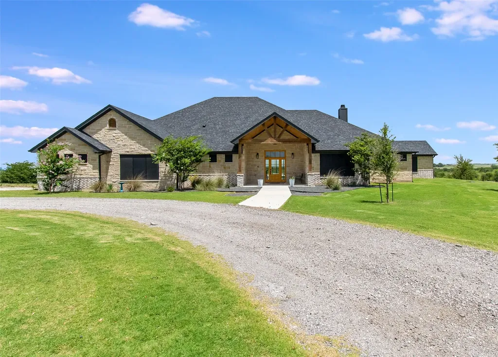 13428 Knob Hill Road Rogers TX 76569