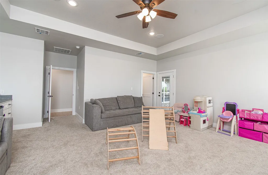 13428 Knob Hill Road Rogers TX 76569