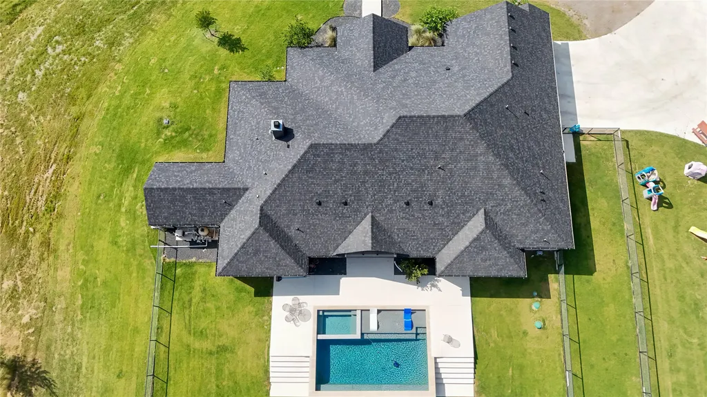 13428 Knob Hill Road Rogers TX 76569
