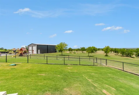 13428 Knob Hill Road Rogers TX 76569