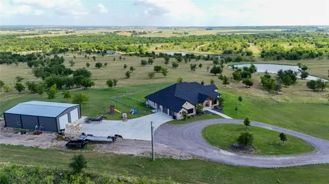 13428 Knob Hill Road Rogers TX 76569