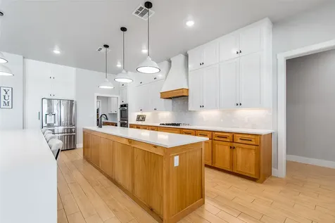13428 Knob Hill Road Rogers TX 76569
