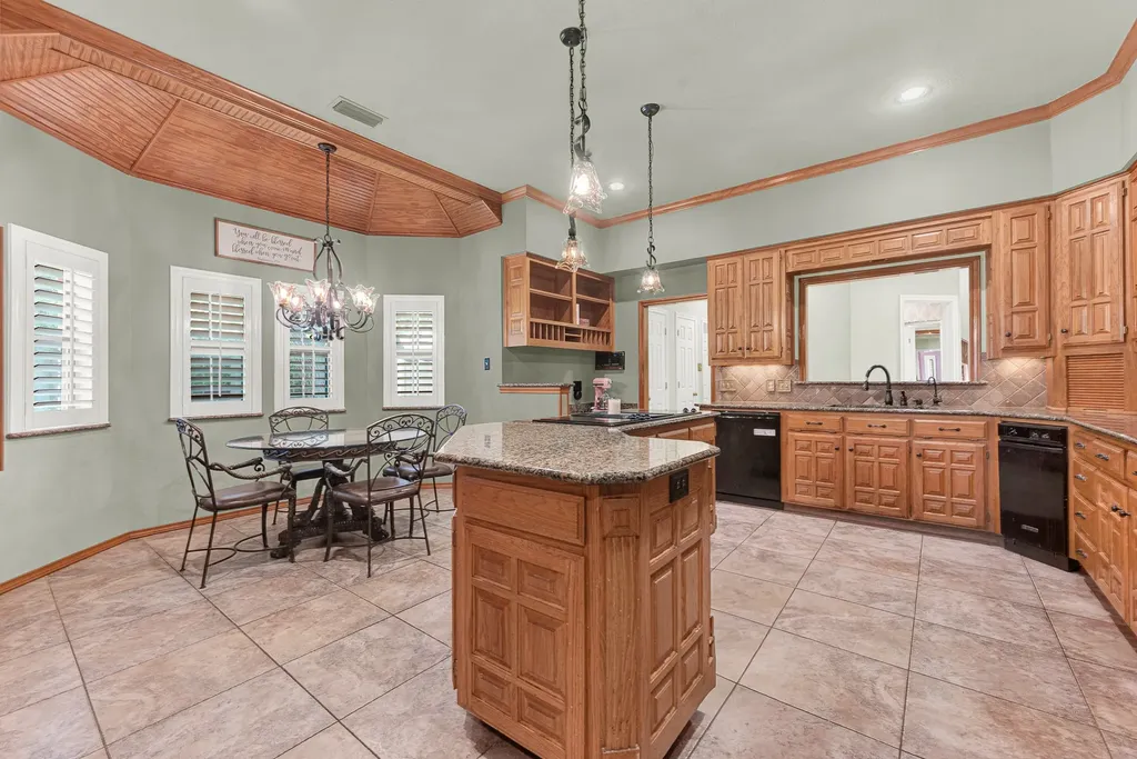 3700 Hillwood Way Bedford TX 76021
