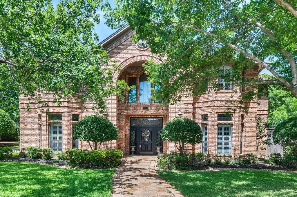 3700 Hillwood Way Bedford TX 76021