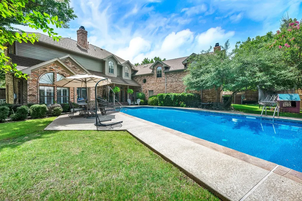 3700 Hillwood Way Bedford TX 76021