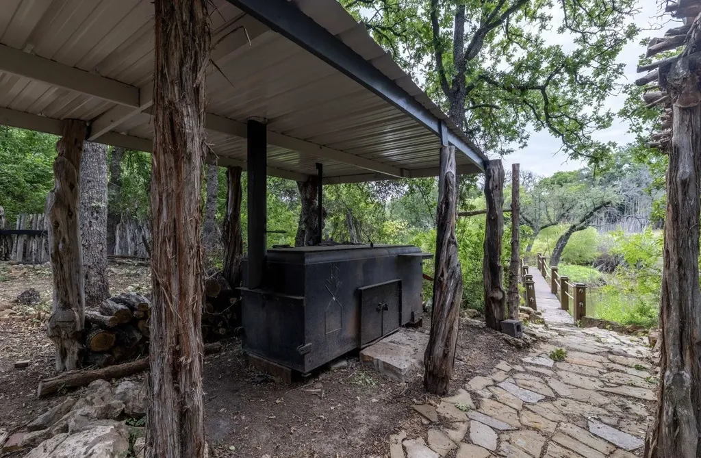 3296 Campbell Trail Early TX 76802