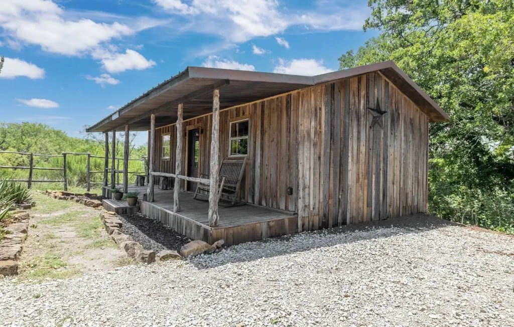 3296 Campbell Trail Early TX 76802