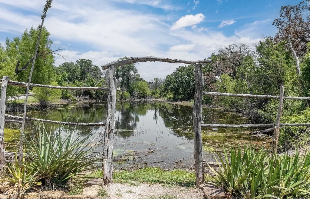 3296 Campbell Trail Early TX 76802