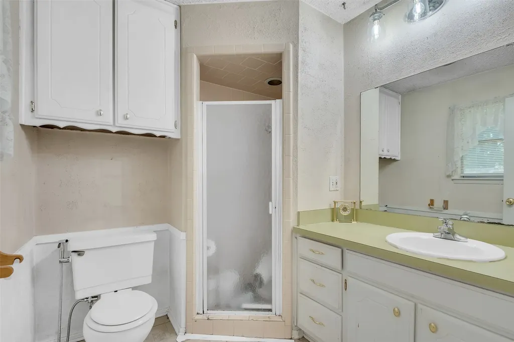 7616 Meadowbrook Drive Watauga TX 76148