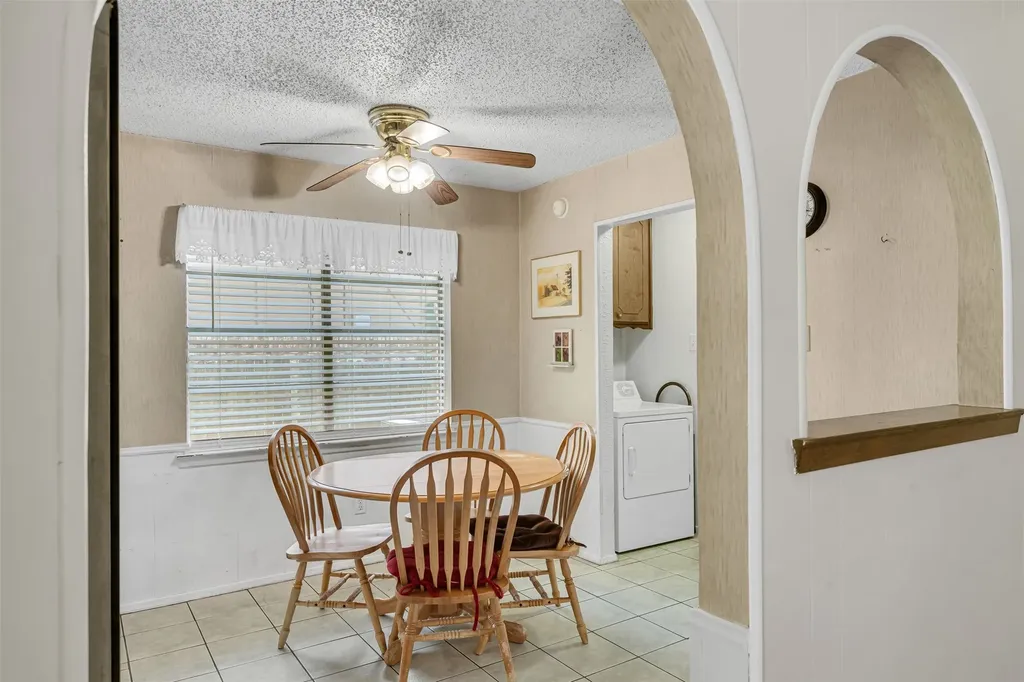 7616 Meadowbrook Drive Watauga TX 76148