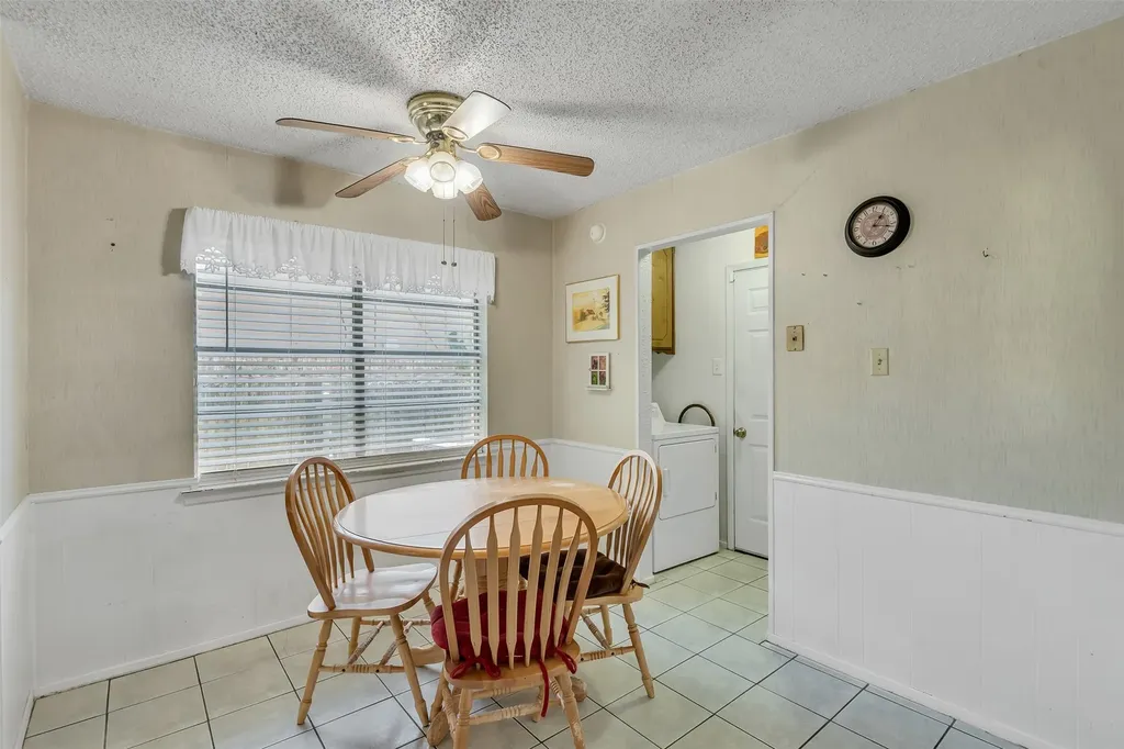 7616 Meadowbrook Drive Watauga TX 76148