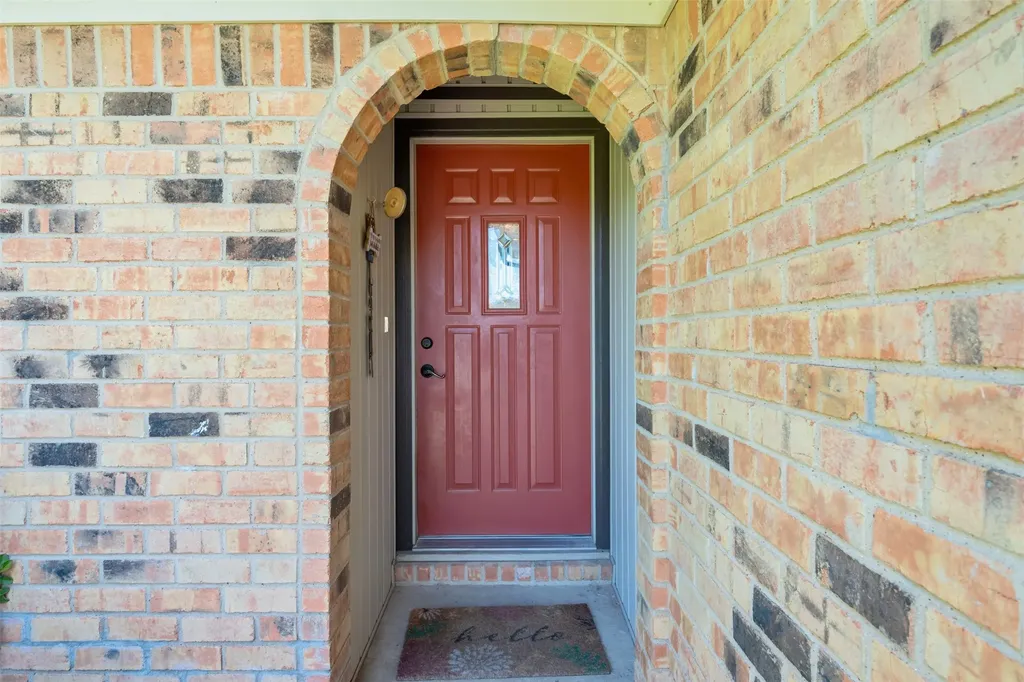 7616 Meadowbrook Drive Watauga TX 76148
