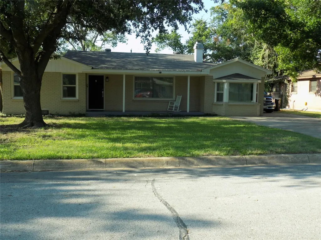 7821 Hood Street Lakeside TX 76135