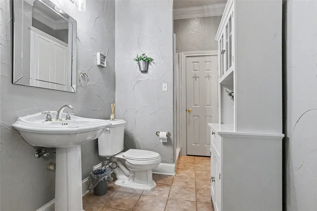 4 Griffith Court Terrell TX 75160