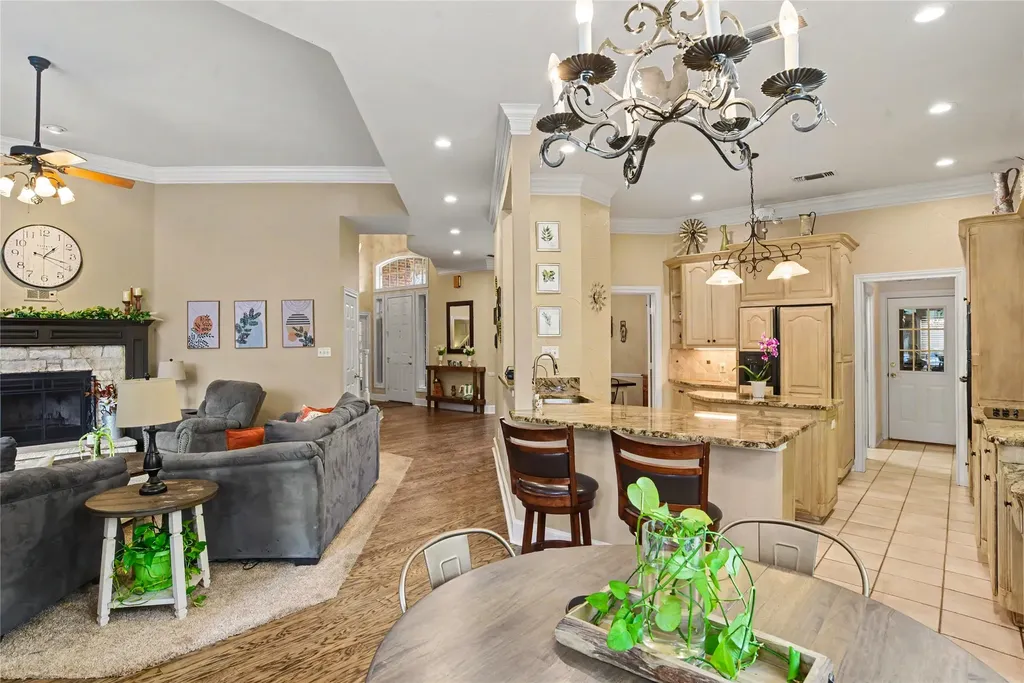 4 Griffith Court Terrell TX 75160