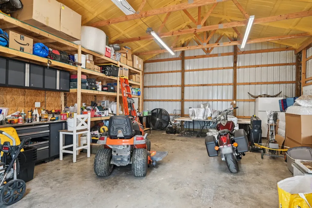 1143 Rs County Road 2300 Emory TX 75440
