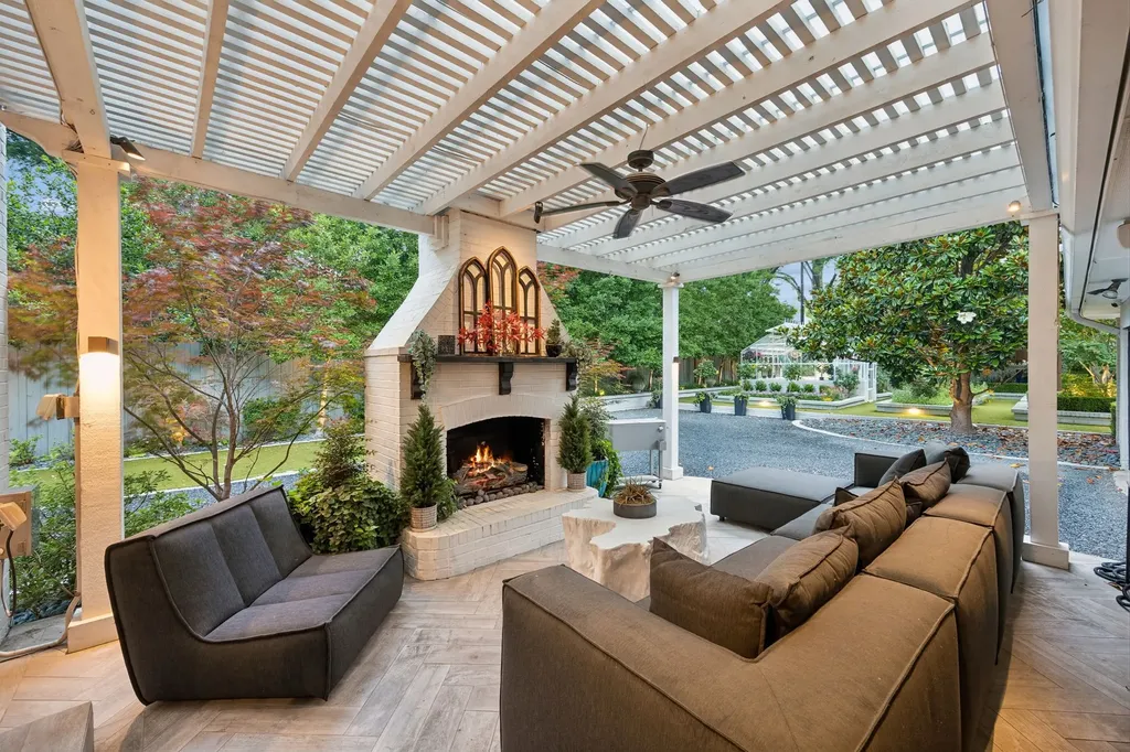 6671 Gaston Avenue Dallas TX 75214