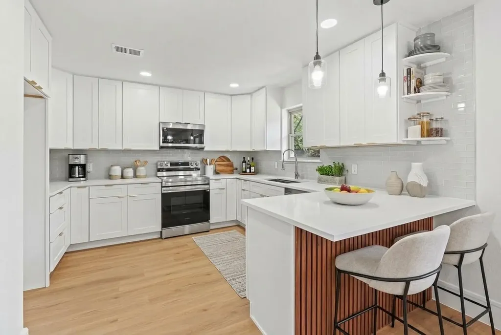 2116 Tamworth Court Bedford TX 76021