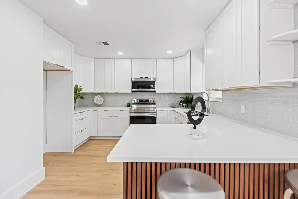 2116 Tamworth Court Bedford TX 76021