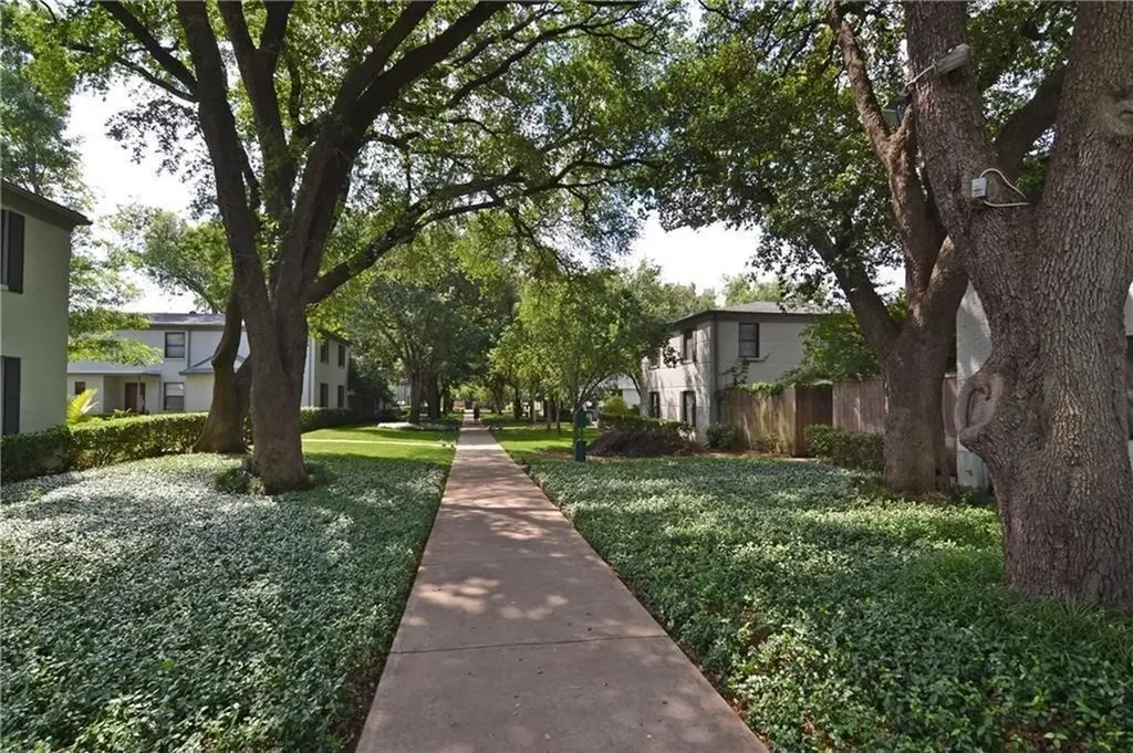 4945 N Hall Street Dallas TX 75235