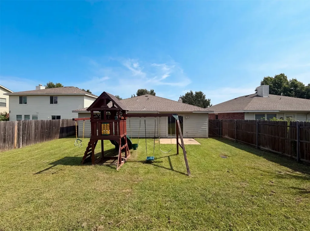 9100 Chisholm Trail Cross Roads TX 76227