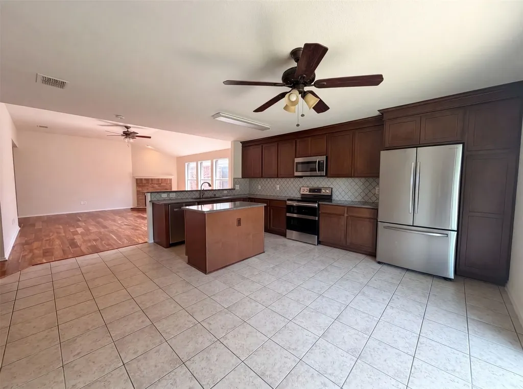 9100 Chisholm Trail Cross Roads TX 76227